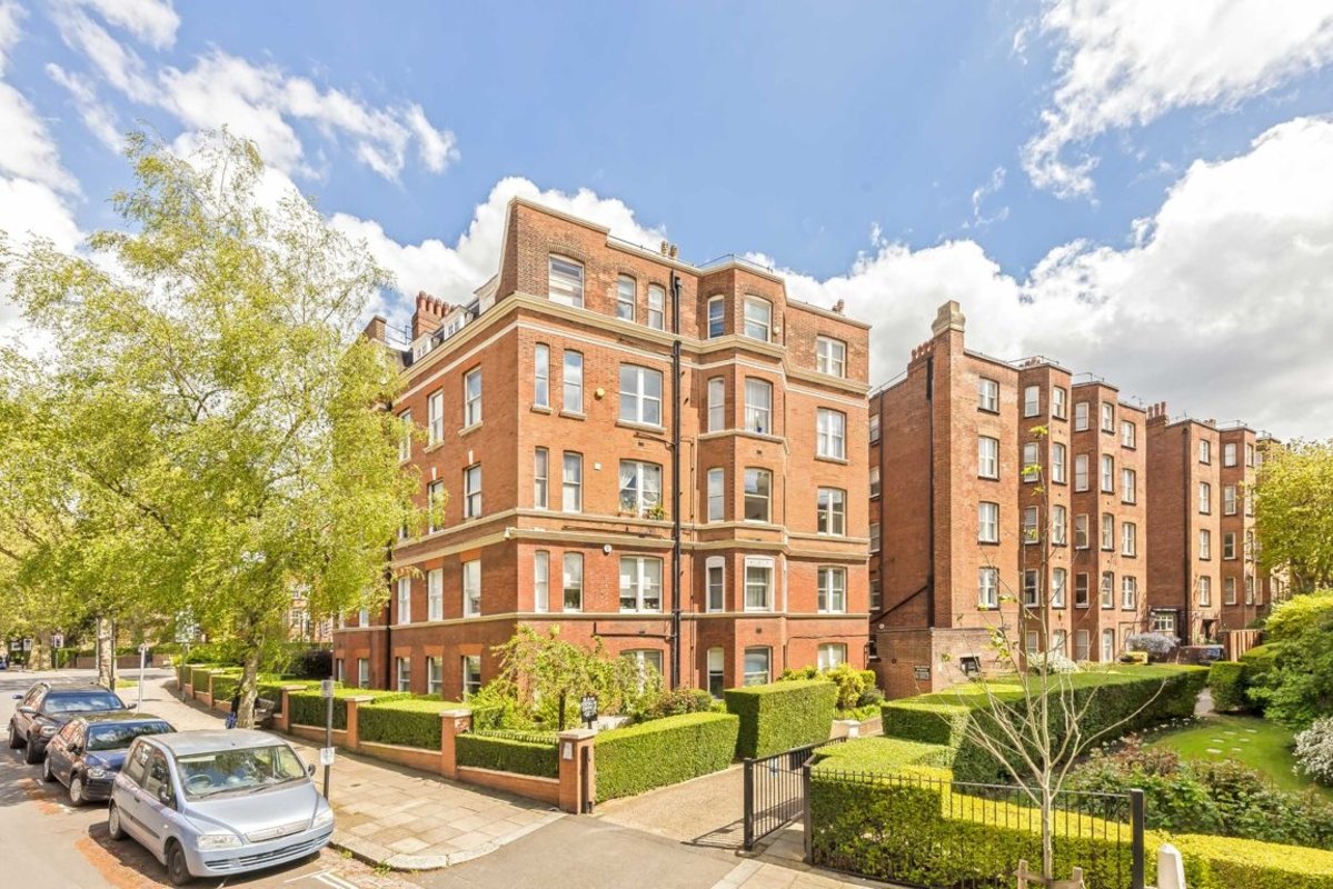 Flat to rent in Finchley Road, London, NW3 (Ref 224396) Dexters