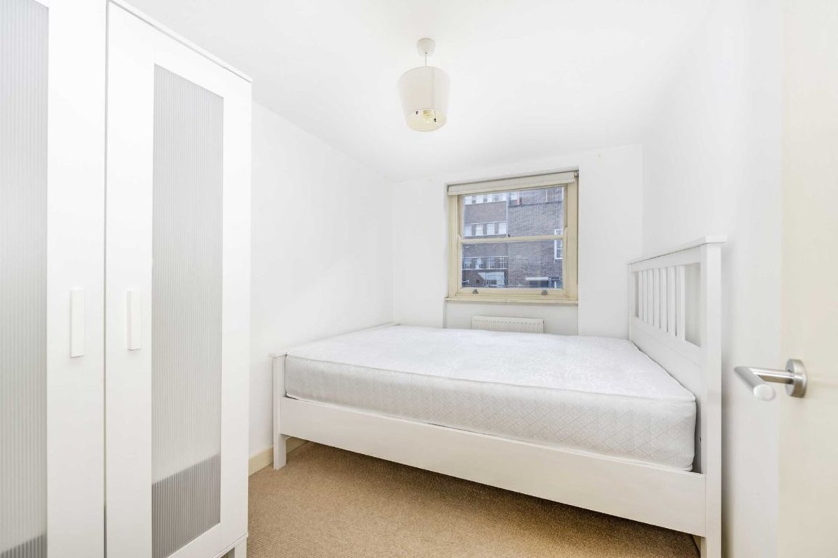 Flat to rent in Handel Street, London, WC1N (Ref 212018) Dexters