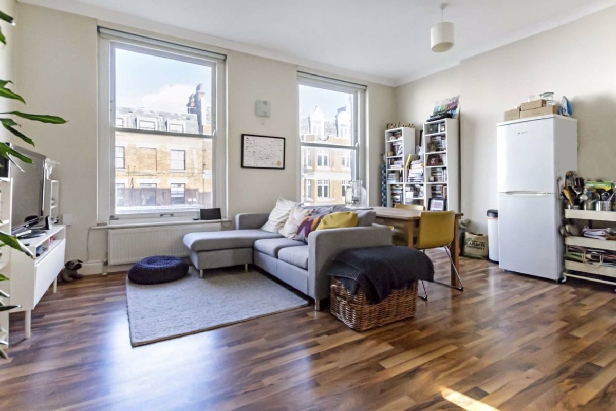 Flat to rent in Highgate High Street, London, N6 (Ref 175201) Dexters