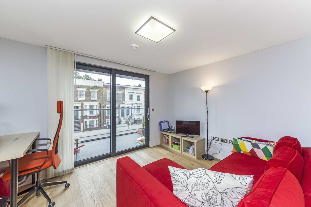 Flat to rent in Kilburn Park Road, London, NW6 (Ref 204200) Dexters