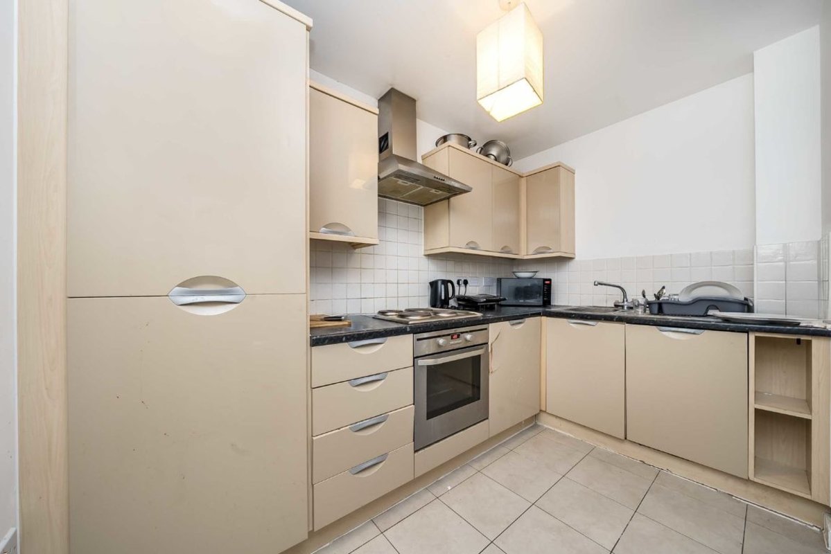 Flat to rent in London Road, Kingston Upon Thames, KT2 (Ref 216521 ...