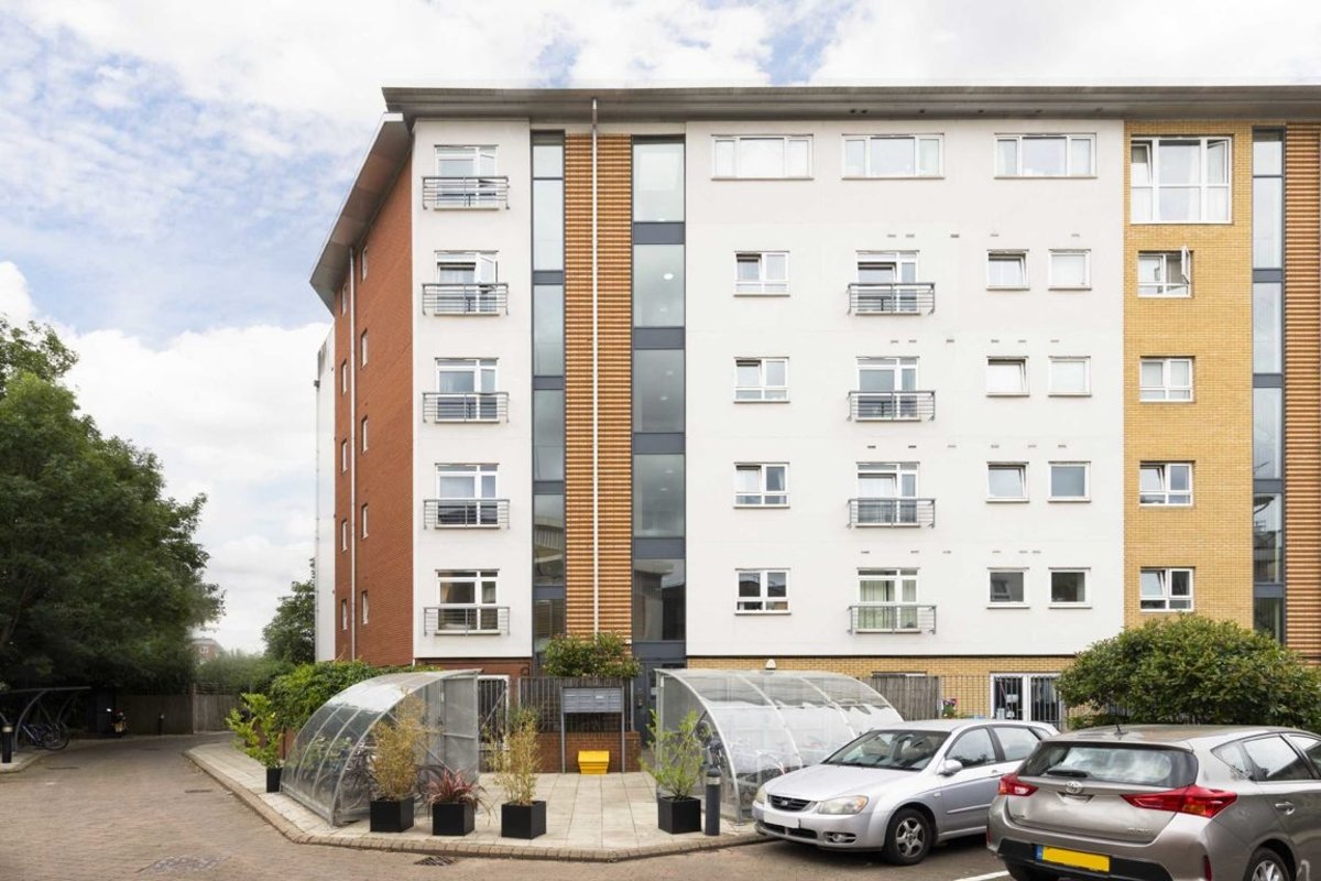 Flat to rent in Marcon Place, London, E8 (Ref 216787) Dexters