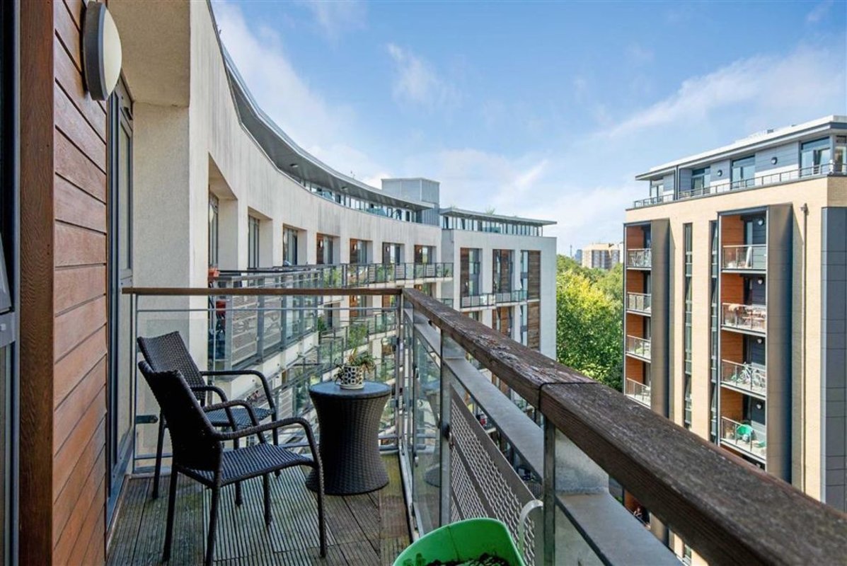 Flat to rent in Palmers Road, London, E2 (Ref 208819) Dexters