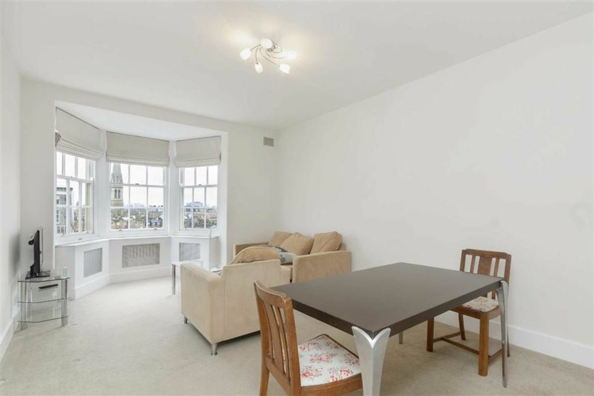 Flat to rent in Queensway, London, W2 (Ref 197194) Dexters