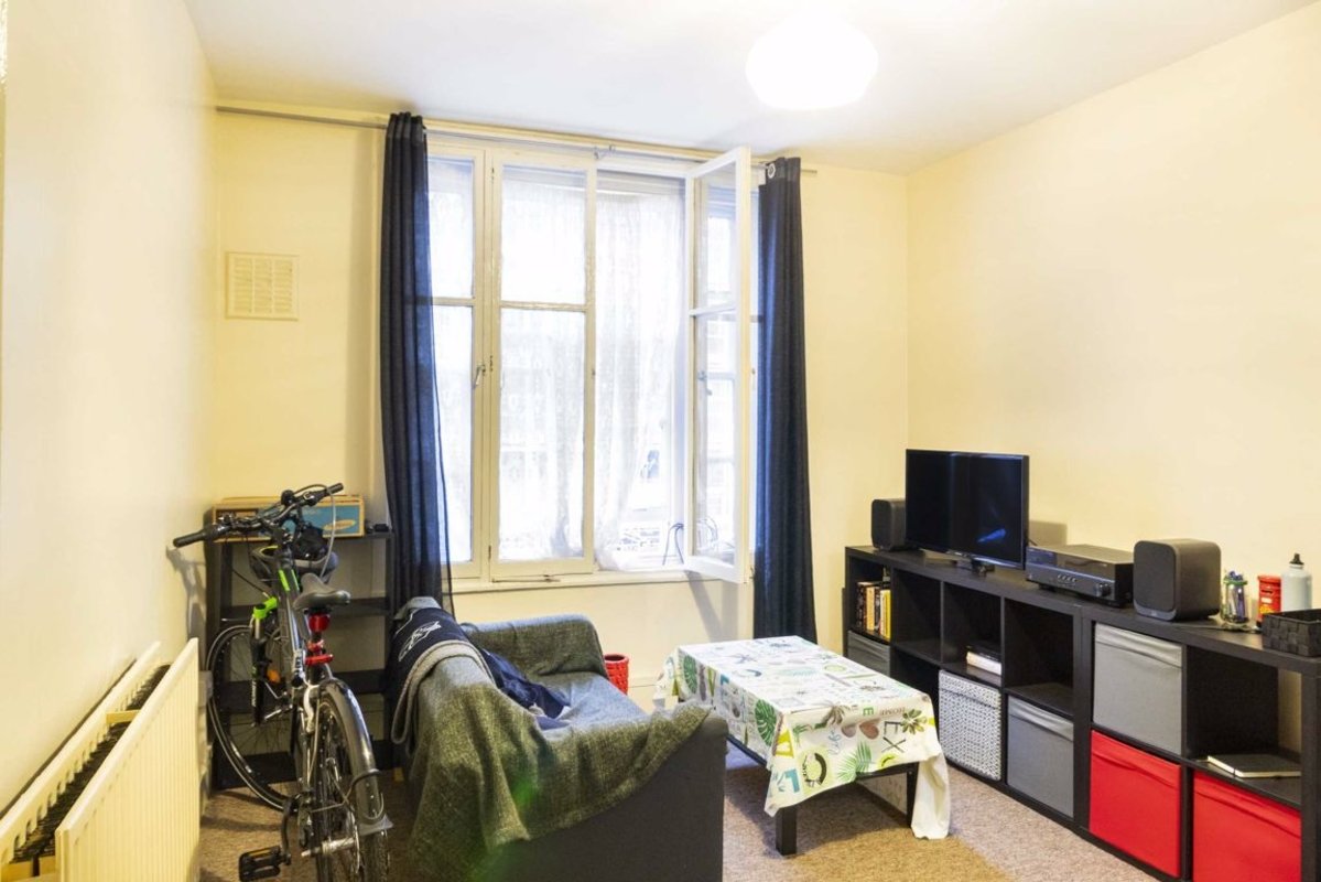 Flat To Rent In Riverside Gardens London W6 Dexters