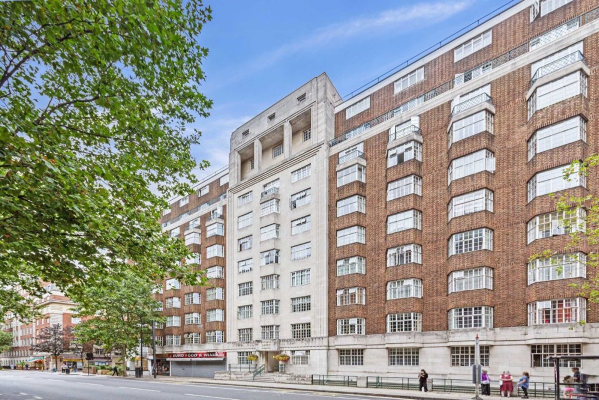 Flat to rent in Woburn Place, London, WC1H (Ref 213486) Dexters